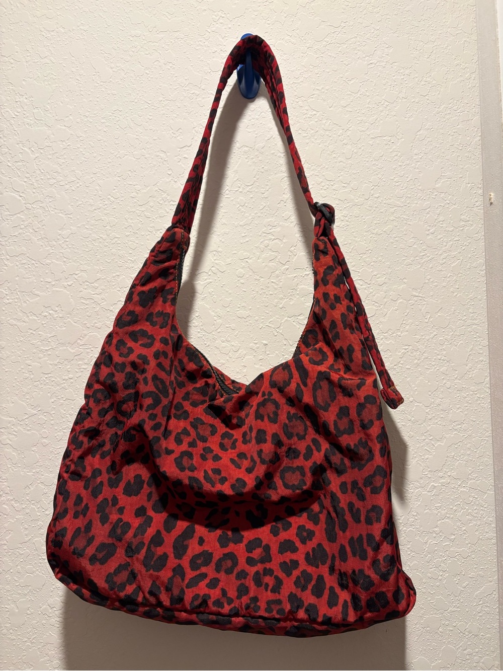 Baggu Large Shoulder Bag in Custom Dye (Leopard Print) - Picture 2 of 6